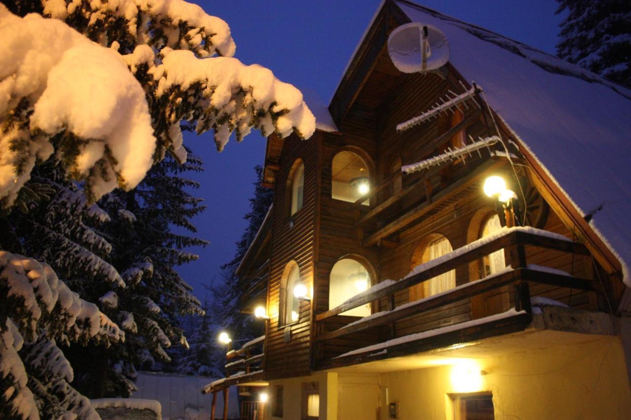 Villa Rustika Яхорина Экстерьер фото